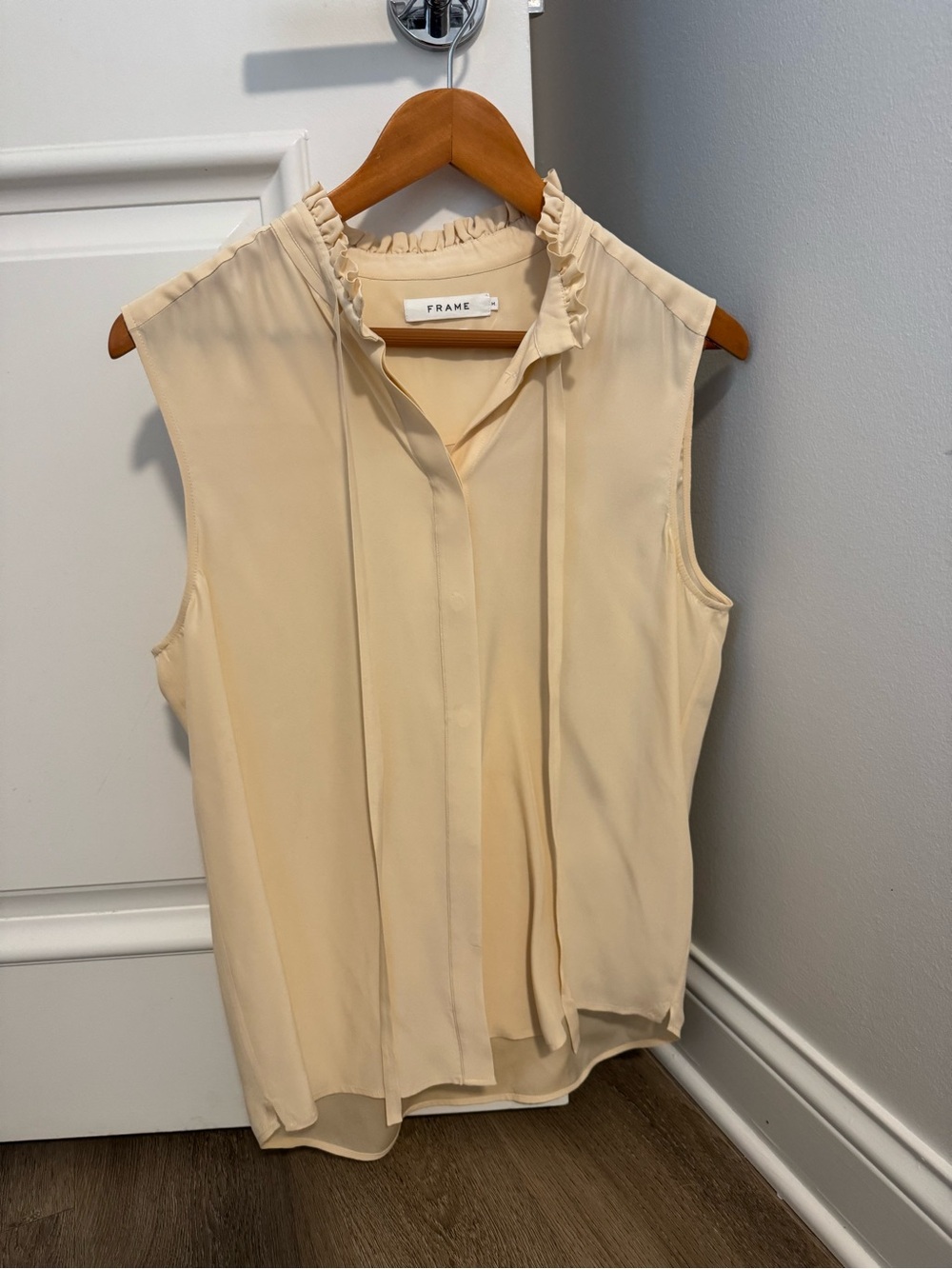 Frame Denim Cream Ruffle Neck Sleeveless Blouse